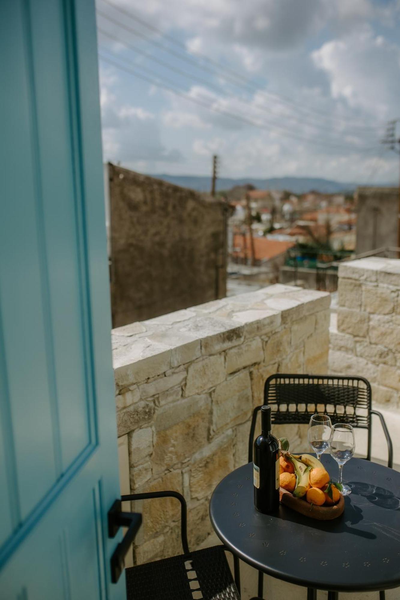 לימסול Smaragda'S Guest Rooms מראה חיצוני תמונה