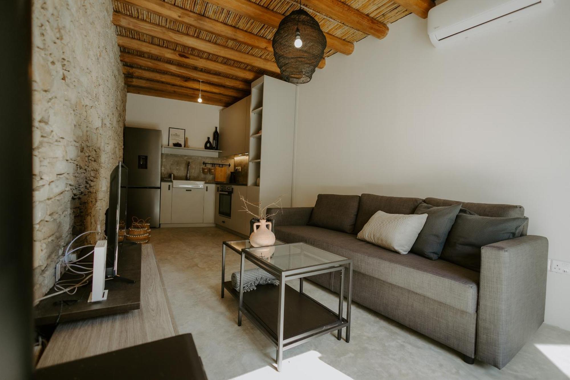 לימסול Smaragda'S Guest Rooms מראה חיצוני תמונה