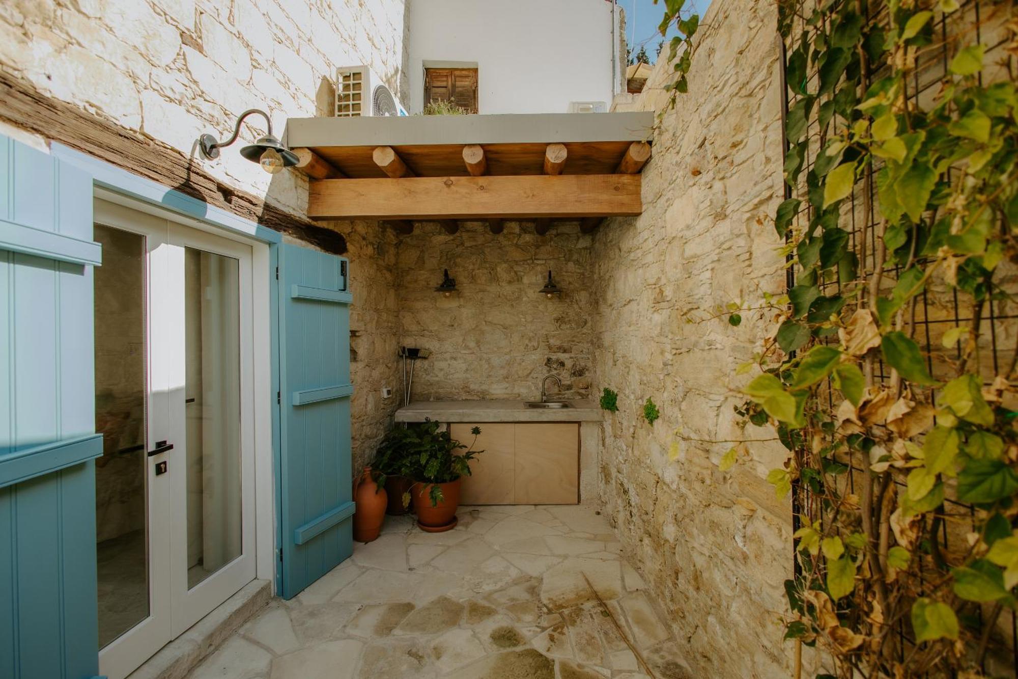 לימסול Smaragda'S Guest Rooms מראה חיצוני תמונה